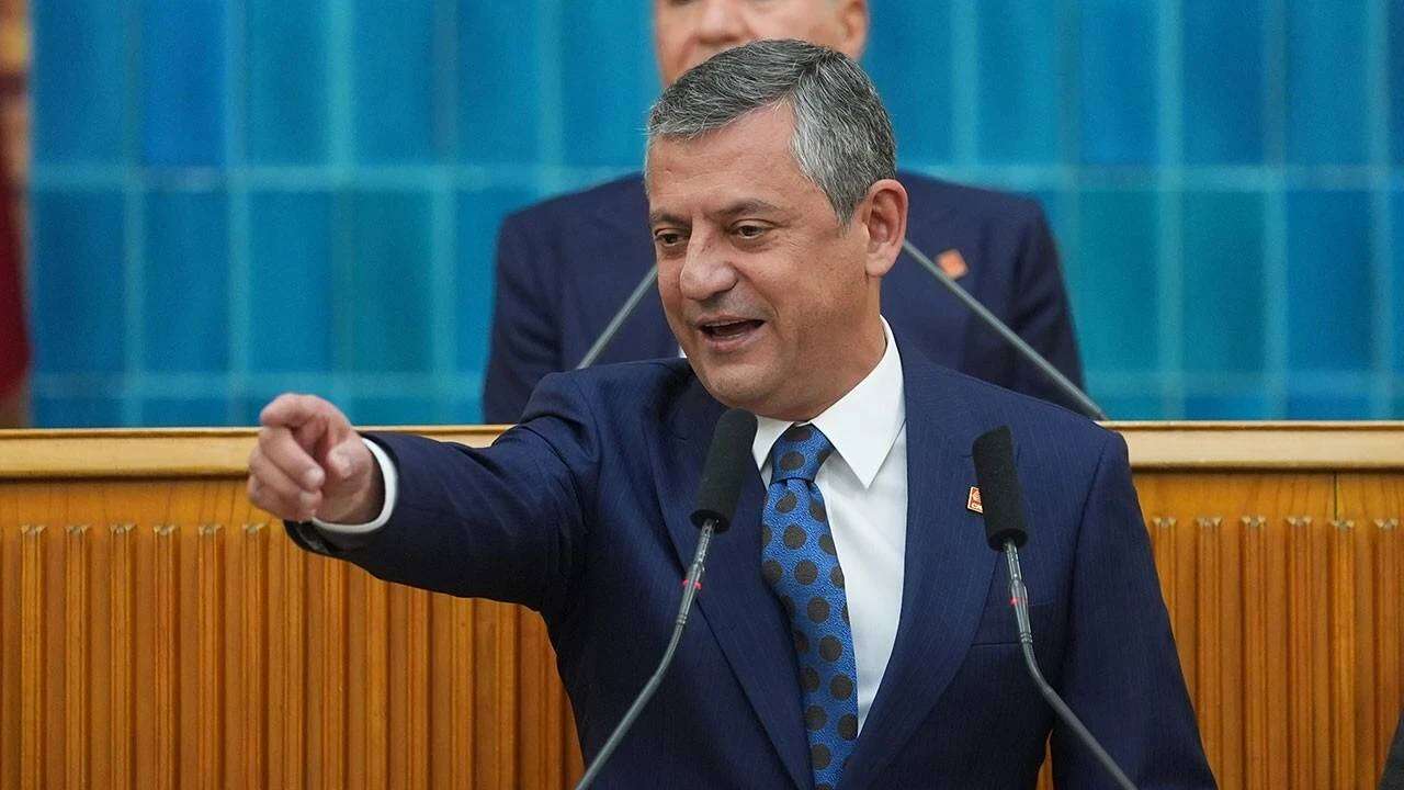 CHP'de flaş gelişme... Özgür Özel'in grup başkanlığı bitiyor! Tarihi verdi: İşte yerine geçecek isim 4